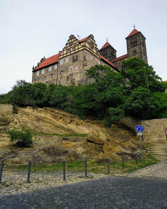 Hotel-Restaurant " Zum Schloss "